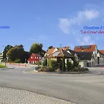 Bed & Breakfast La Cour Des Amis