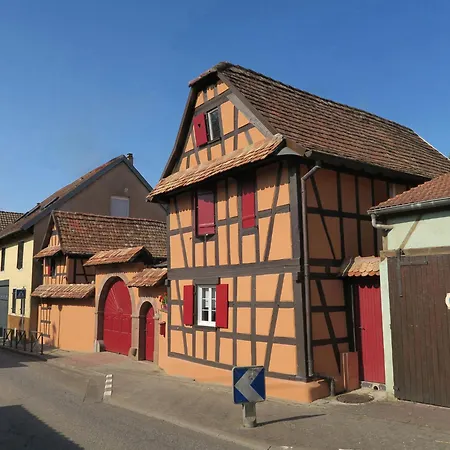 La Cour Des Amis Bed & Breakfast