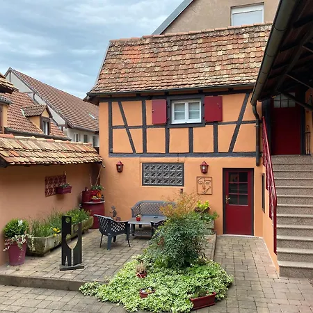 Bed & Breakfast La Cour Des Amis Vendenheim