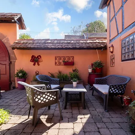 Bed & Breakfast La Cour Des Amis