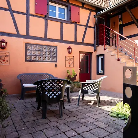 Bed & Breakfast La Cour Des Amis