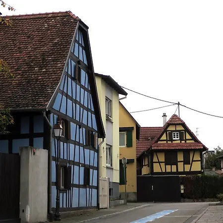 Frühstückspension La Cour Des Amis 3*