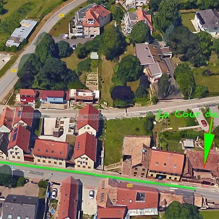 La Cour Des Amis Frühstückspension