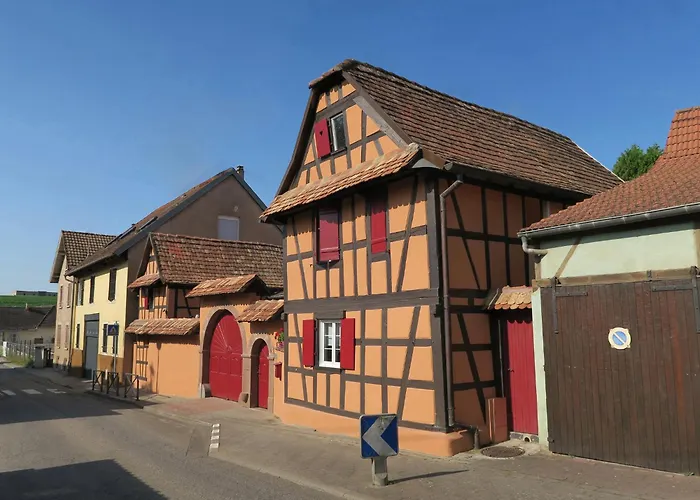 La Cour Des Amis Bed & Breakfast